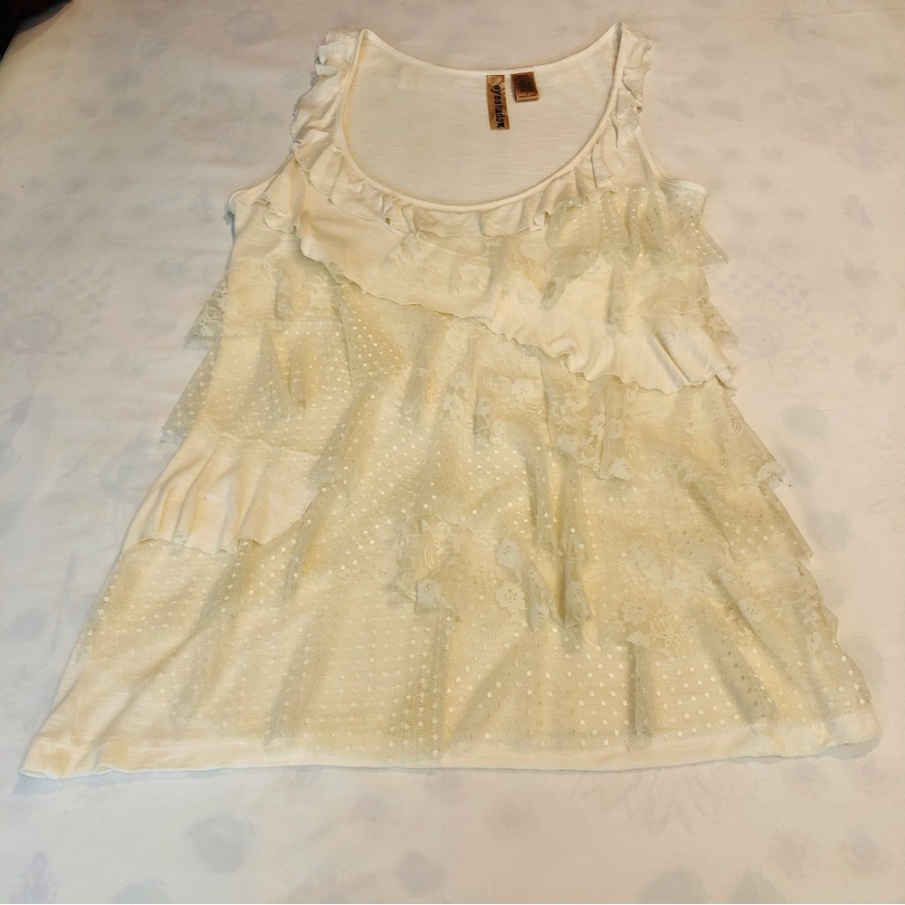 Eyeshadow Multi Layer Lace Front Tank Top - Picture 14 of 15